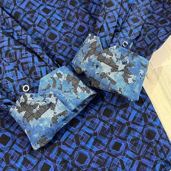 Robert Graham Classic Fit Button Down Size Small - Picture 4 of 11